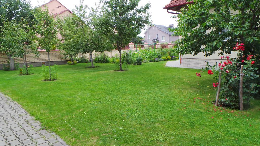 بريست U Viktora Guest House المظهر الخارجي الصورة