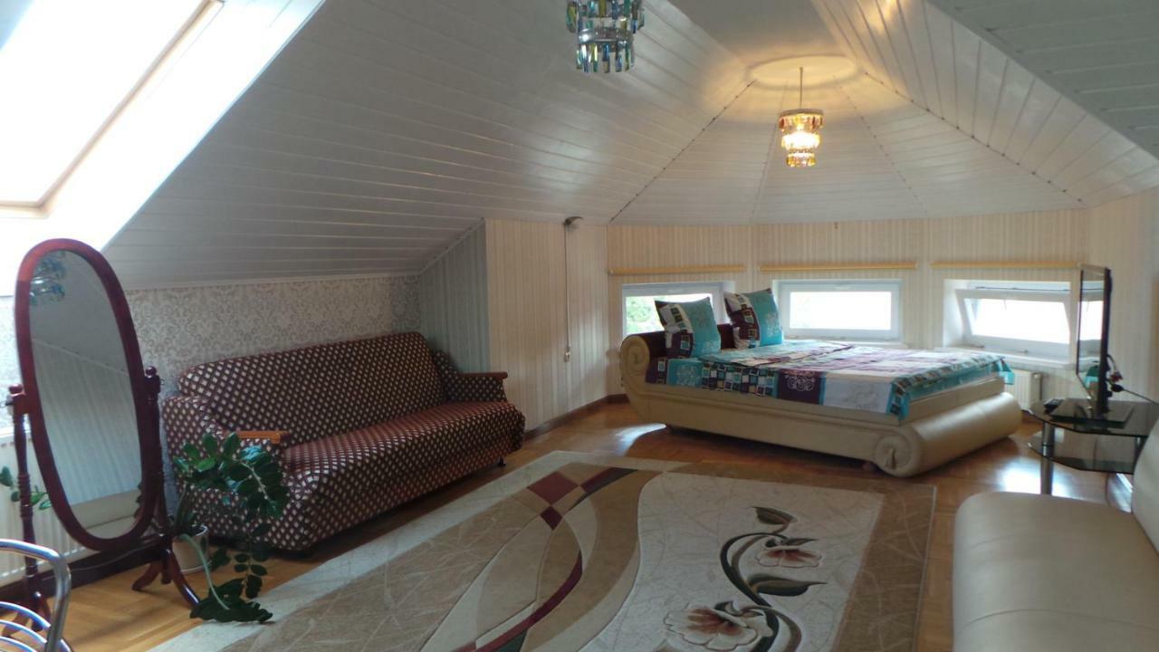 بريست U Viktora Guest House المظهر الخارجي الصورة