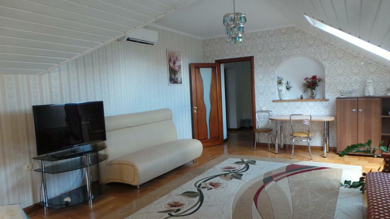 بريست U Viktora Guest House المظهر الخارجي الصورة